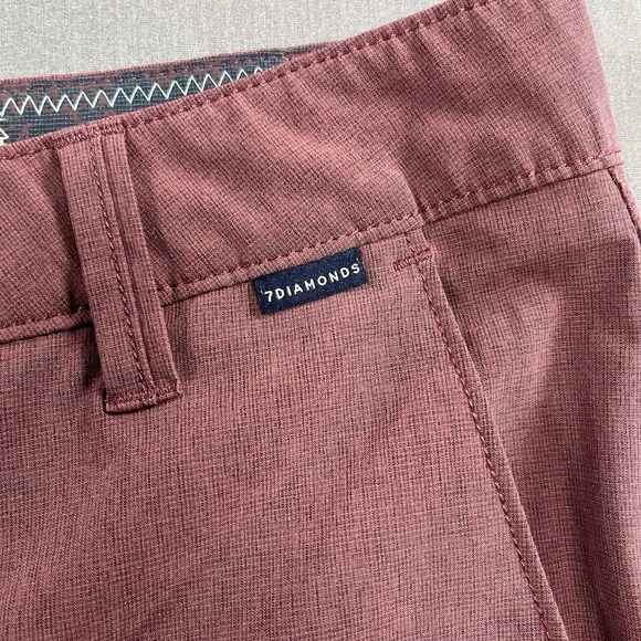 7 Diamonds Dynamic Performance Shorts Mens Size 32 Burgundy - Picture 2 of 8